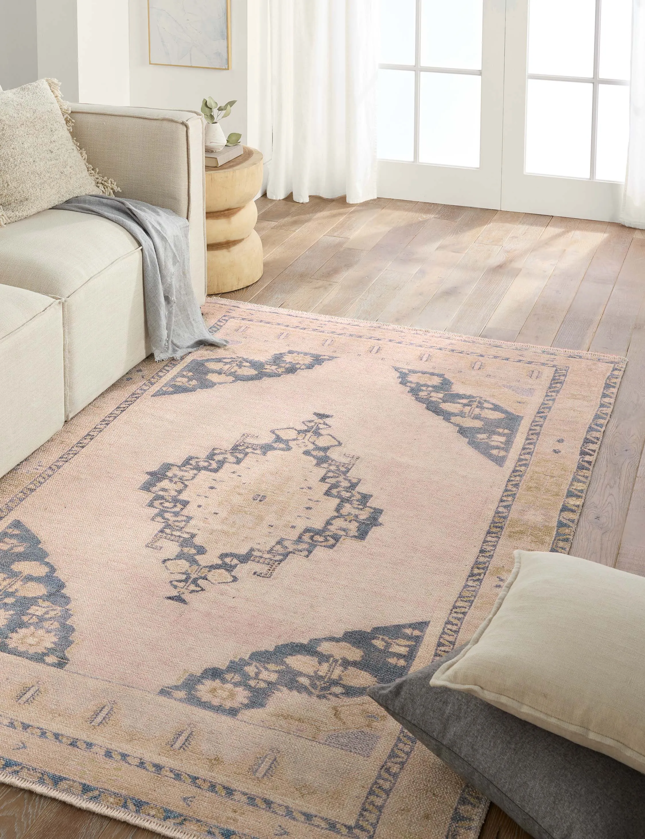 Carmenta Rug